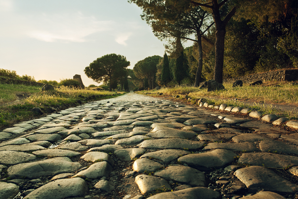 Bild von einem Pflastersteinweg