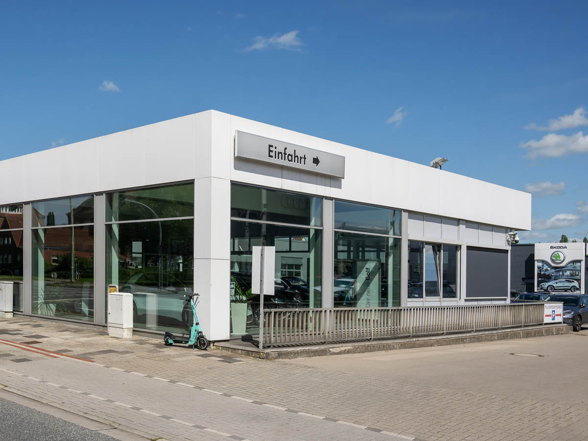 Firmengebäude des Autohauses